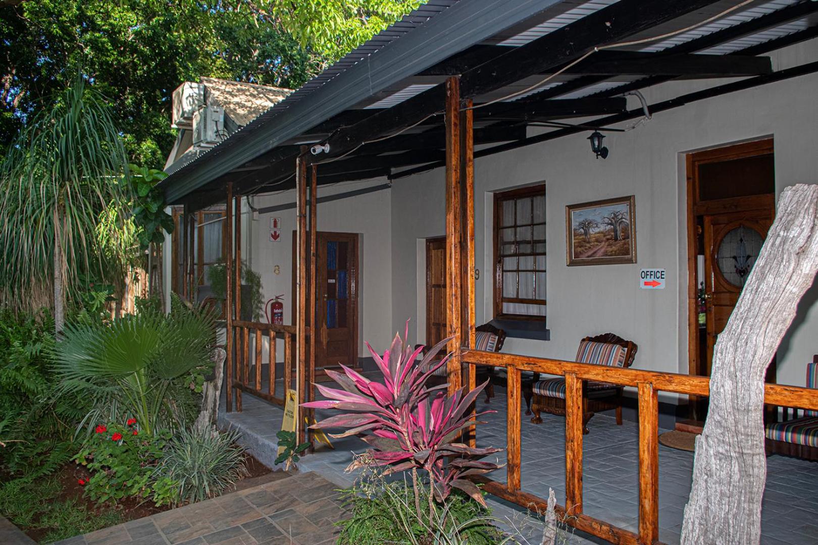Dei Gratia Guest House Мусина Экстерьер фото