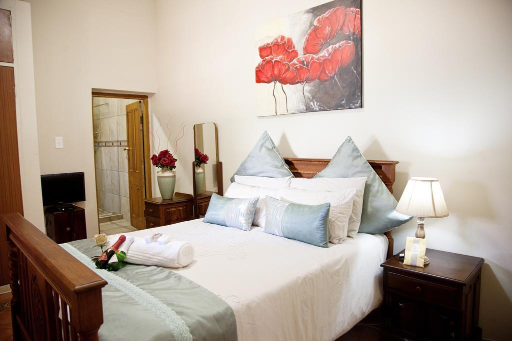Dei Gratia Guest House Мусина Экстерьер фото
